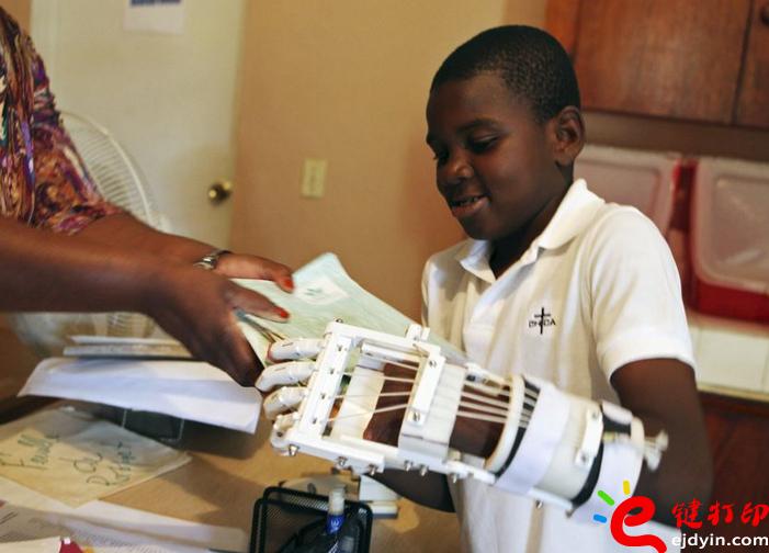 3d打印為殘疾兒童制作的醫(yī)療模型 話說3d打印技術(shù)前景和用途 為何發(fā)展如此迅速?_3d打印服務(wù)平臺(tái)