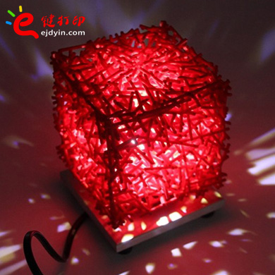 方形創(chuàng)意臺燈藝術(shù)燈3