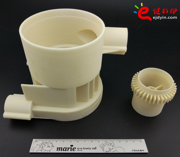 工業(yè)尼龍件3D打印1